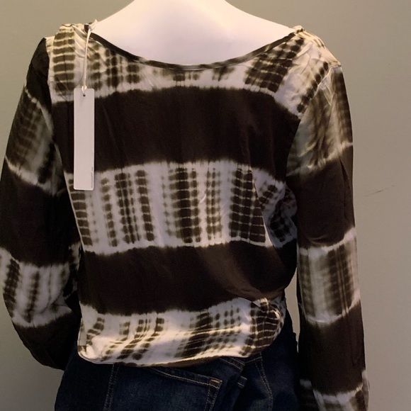 Line & Dot  ANTHRO Shibiri Twist Tie Dye Crop Sm - Picture 6 of 10